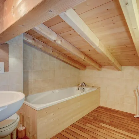 Chalet Rose Et Chardon